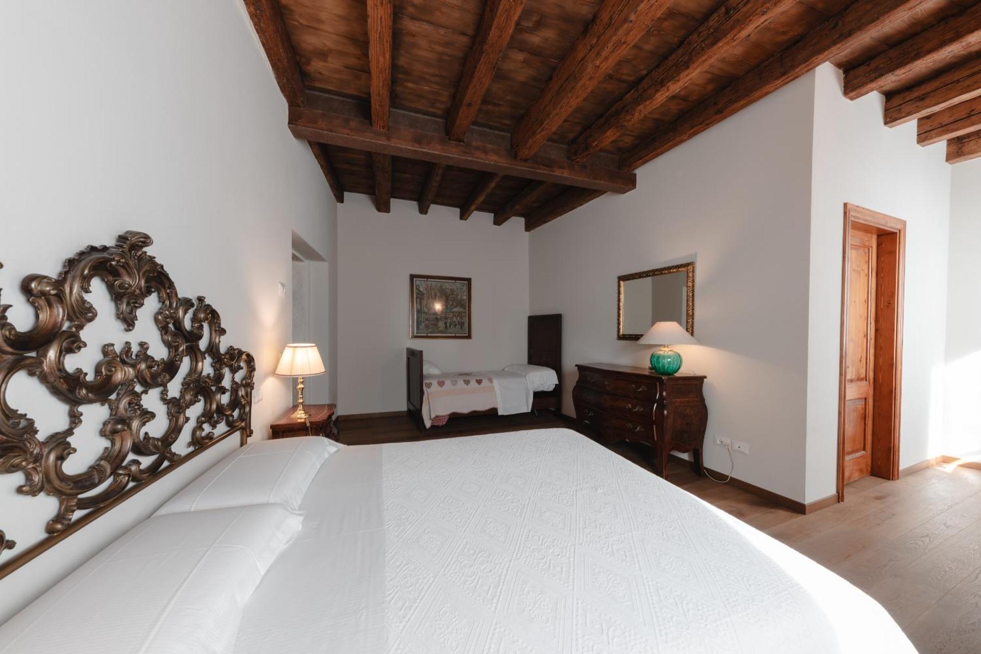 Corte Castello アッフィ 部屋 写真
