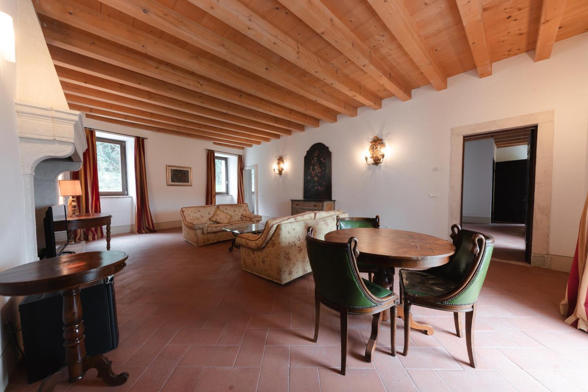 Corte Castello アッフィ 部屋 写真